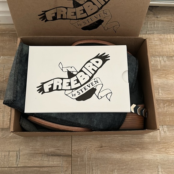Freebird Navy Blade Leather Boots size 8- Original Box - Picture 4 of 13